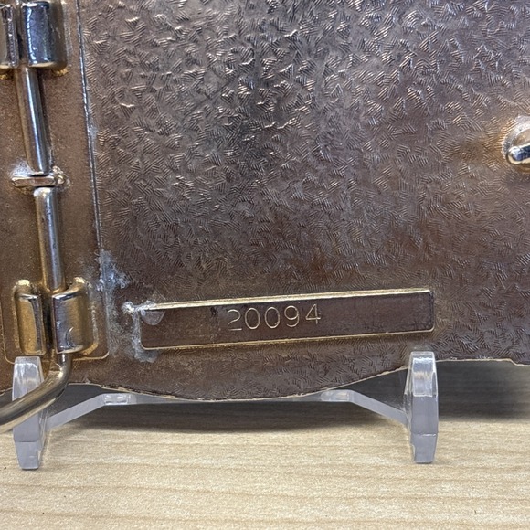 WA17137 *NOS* VINTAGE 1970s ***FLYING BALD EAGLE*** BELT BUCKLE - Picture 7 of 7